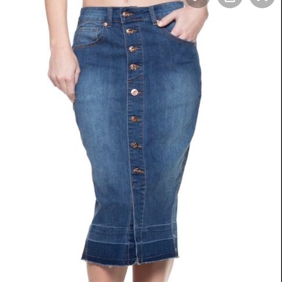 be girl Dresses & Skirts - NWT- button front, denim midi skirt